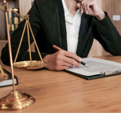 Tabla comparativa entre despido procedente e improcedente en España